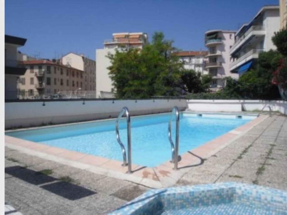 Studio Libération Piscine centre ville Nice Apartment in Nice