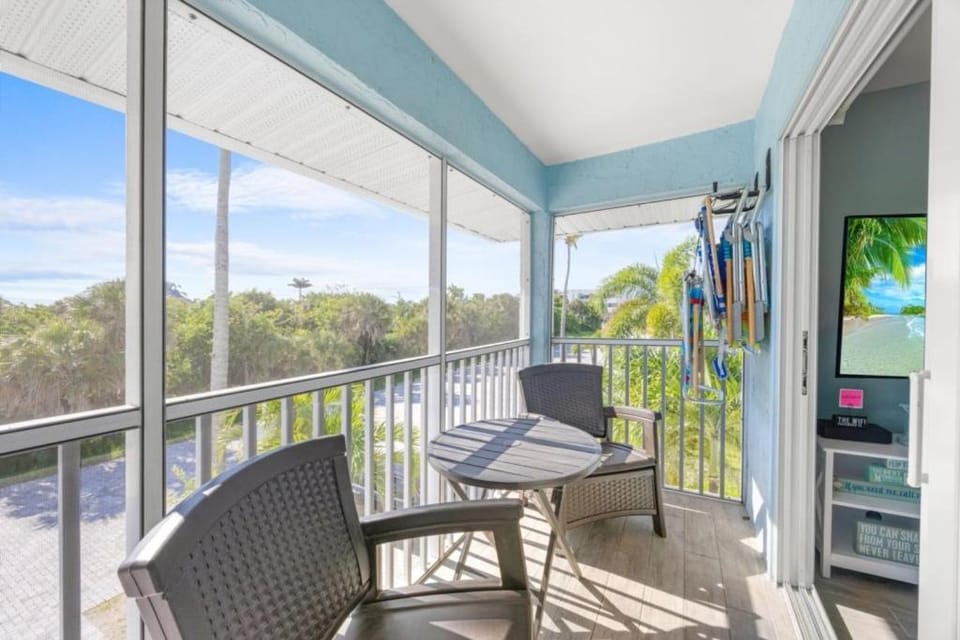Seashells Unit 15 condo Apartment in Sanibel Island