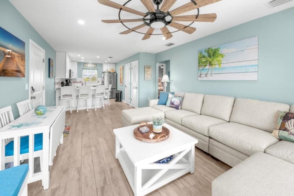 Seashells Unit 15 condo Apartment in Sanibel Island