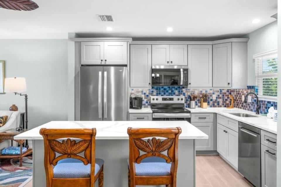 Seashells Unit 06 Apartment in Sanibel Island