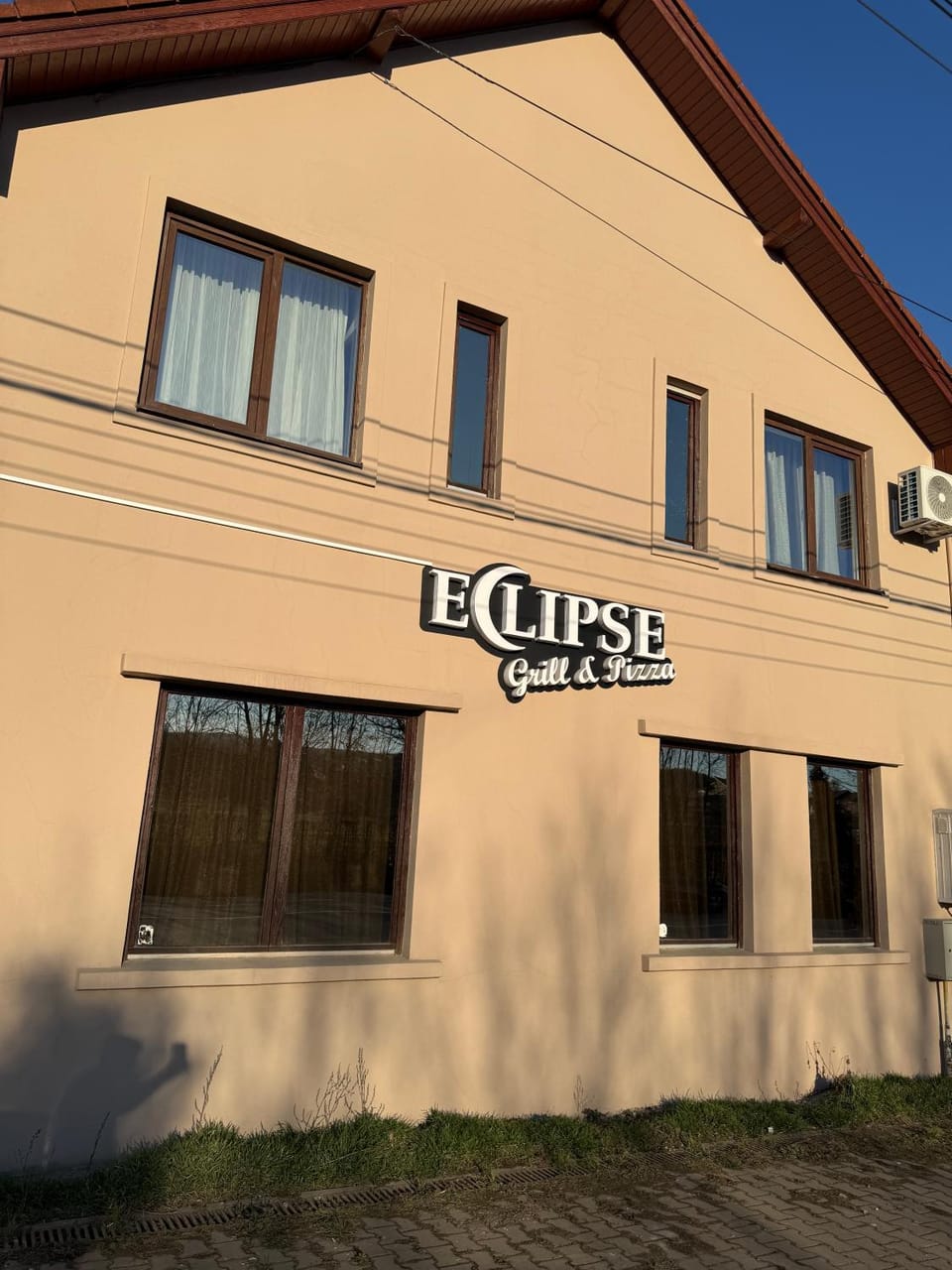 Eclipse grill and pizza Bed and Breakfast in Romania