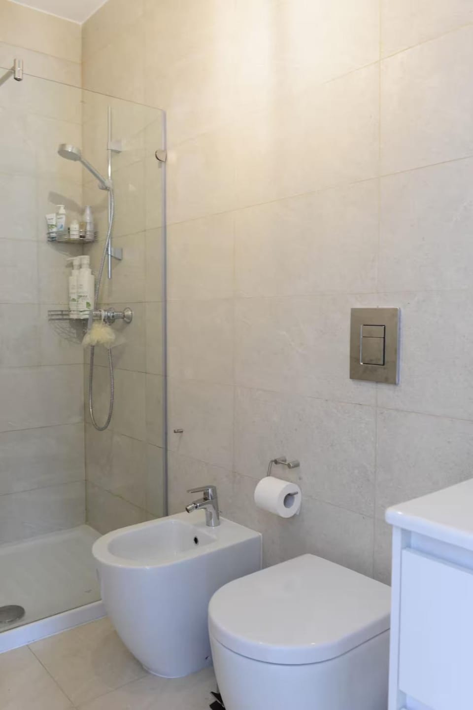 Cosy 1 Bedroom Penthouse with Large Corner Terrace & Outside Furniture - Open City View Apartment in Malta