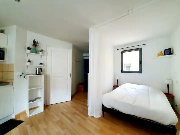 Cozy nest, near the port, center Apartment in Séné