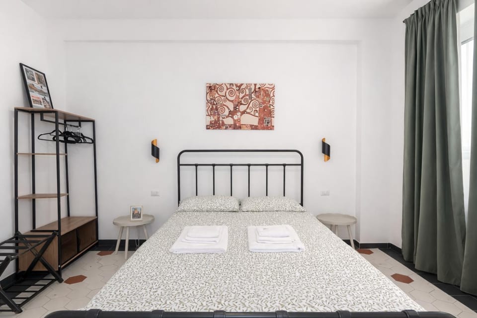 Apartment near the Colosseum, Metro A 150 meters Apartment in Rome