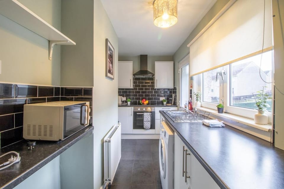 Culzean House - 2 Bedrooms in Coatbridge House in Coatbridge