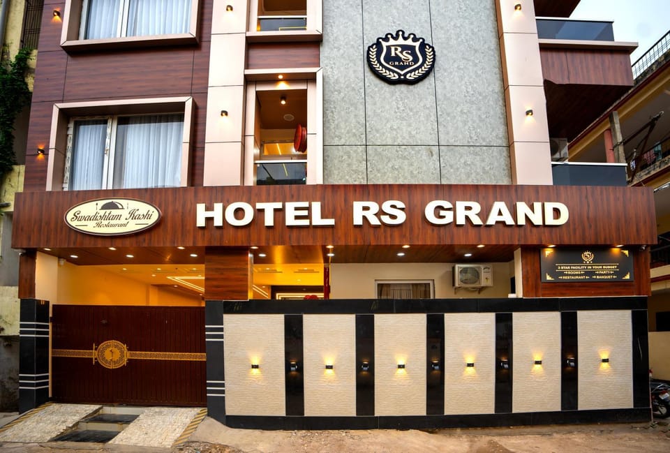 Hotel RS Grand Swadishtam Kashi Hotel in Varanasi
