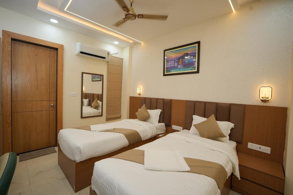 Hotel RS Grand Swadishtam Kashi Hotel in Varanasi