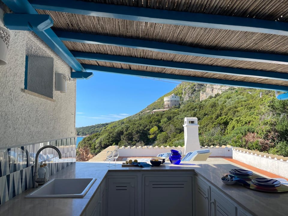 Rooftop with private condominium beach Apartment in Lazio