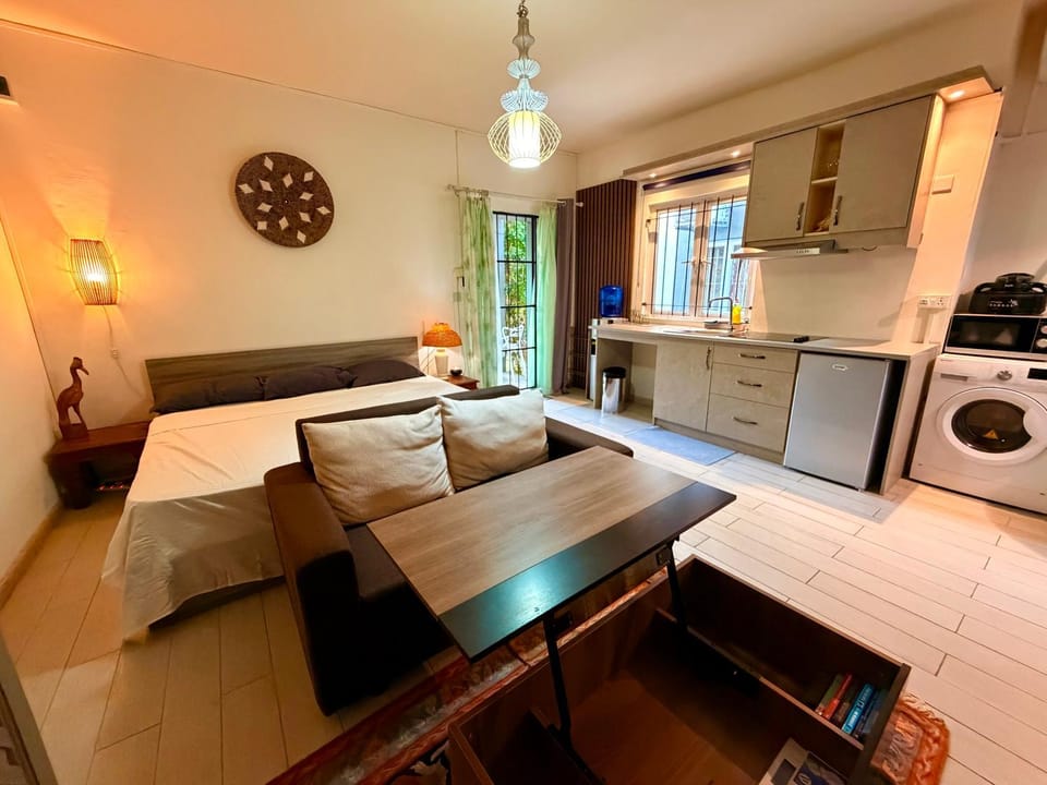 Charming Studio Near Pereybere Beach Apartment in Grand Baie