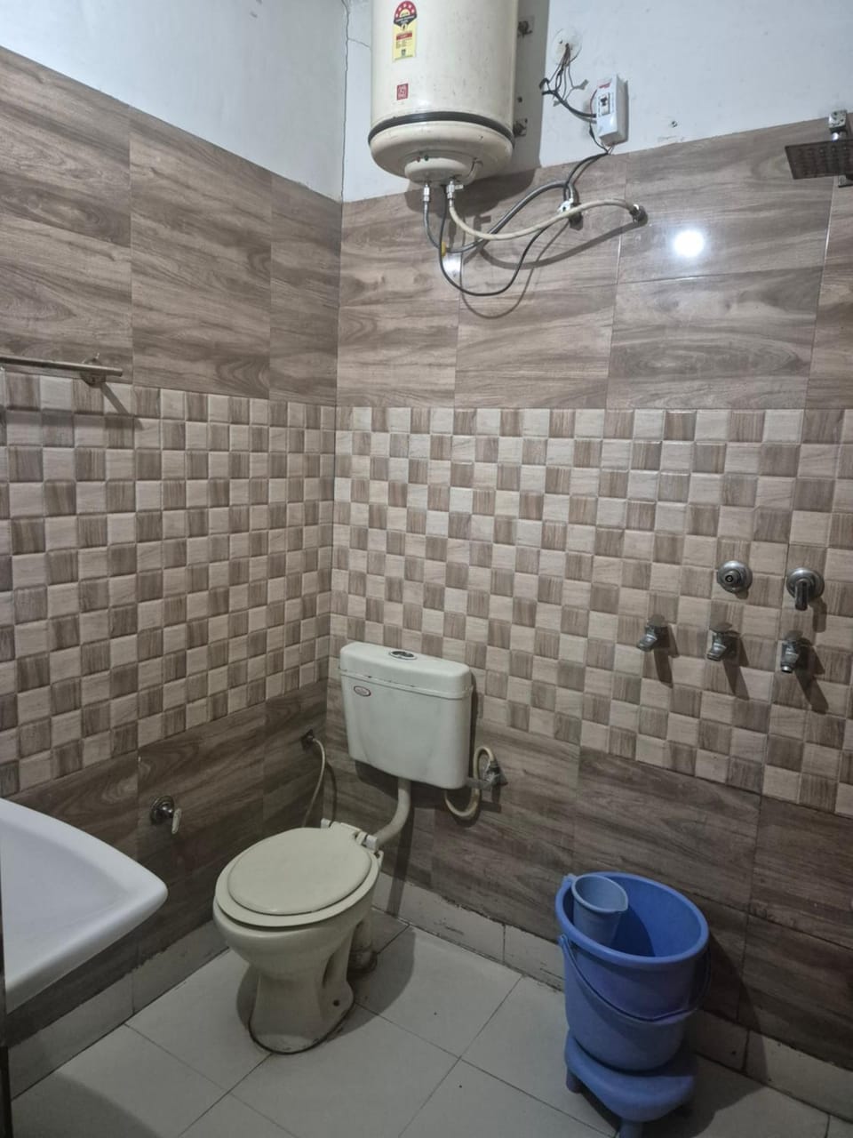 Seven Seas Guest House Hotel in Punjab, India