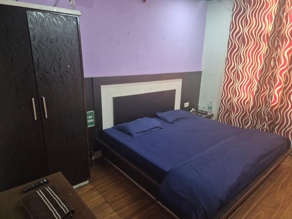 Seven Seas Guest House Hotel in Punjab, India