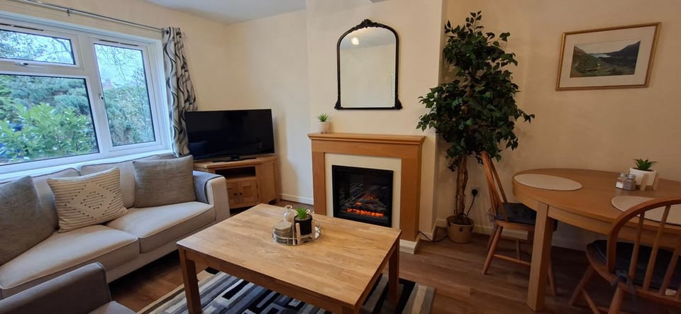 TV and multimedia, Living room, Dining area