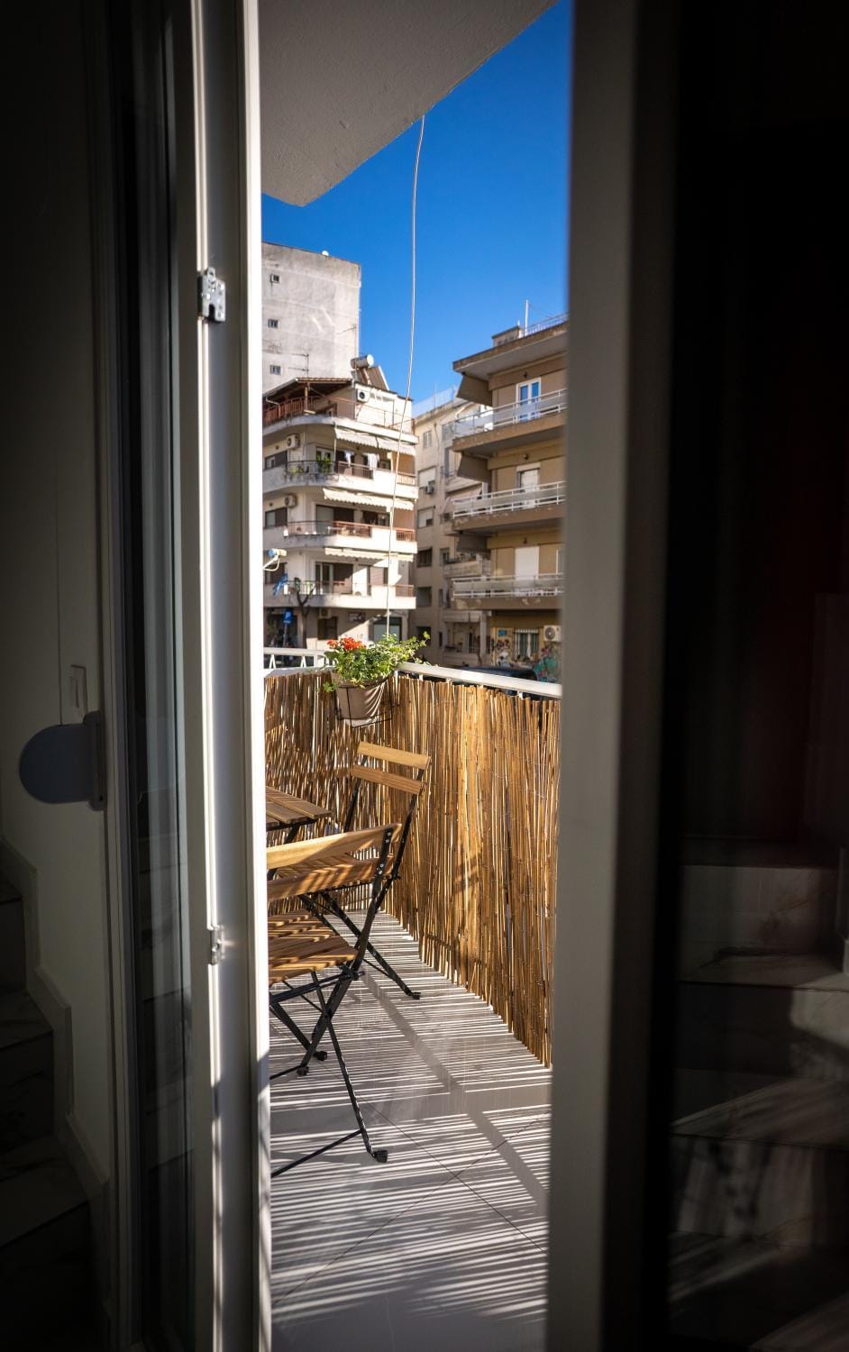 Central bright loft with balcony near old town Apartment in Thessaloniki