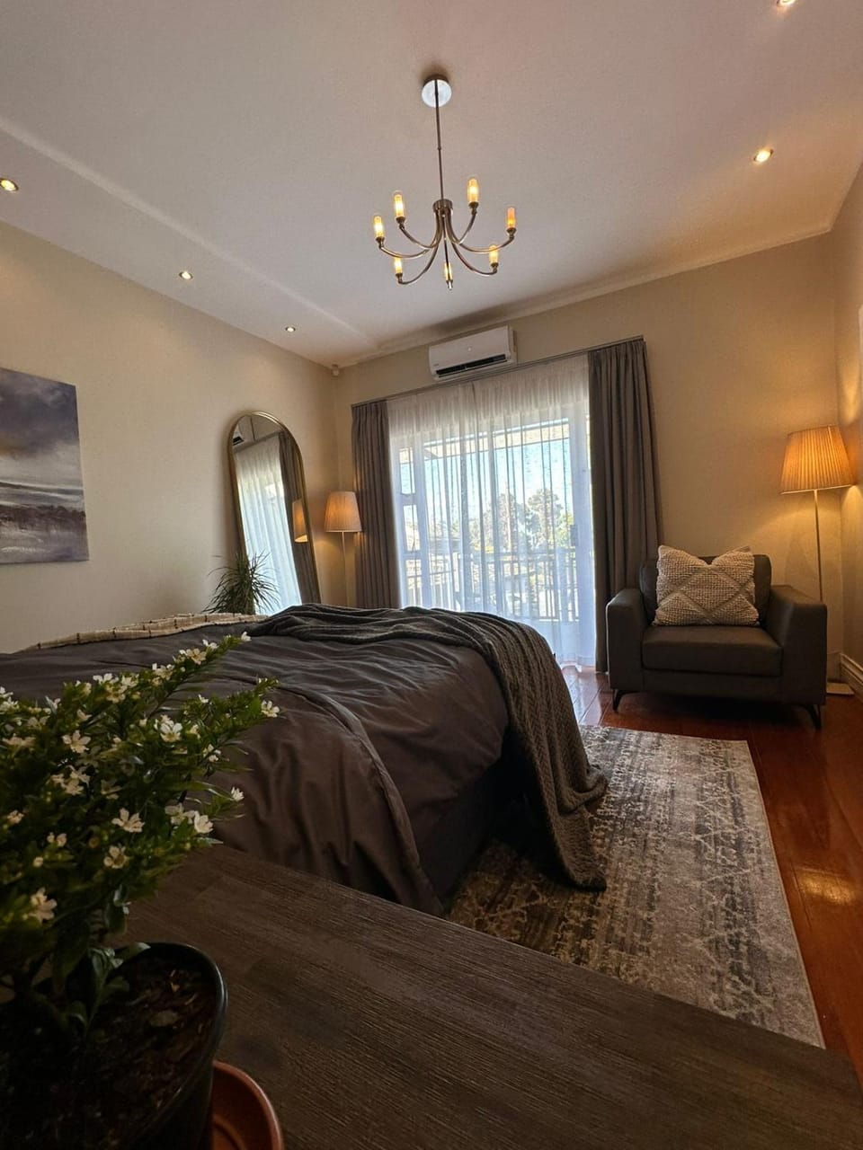 Modern Luxury Home with Sauna and Prime City Access Bed and Breakfast in Port Elizabeth