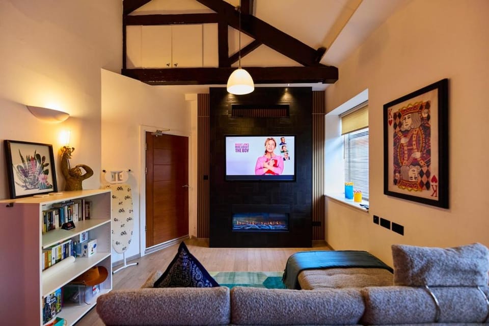 Ultra Central - Walk to It All Apartment in Leeds
