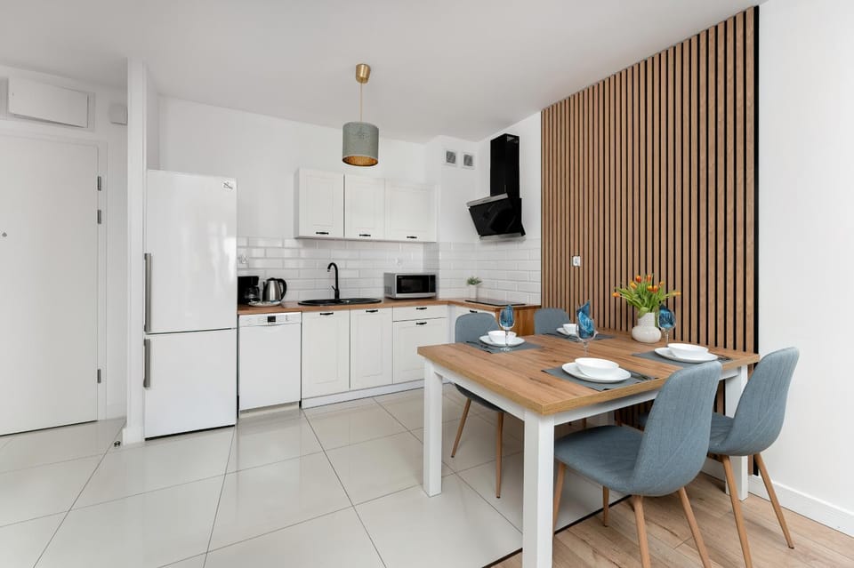 Coffee/tea facilities, Kitchen or kitchenette, dishwasher, oven, stove, toaster