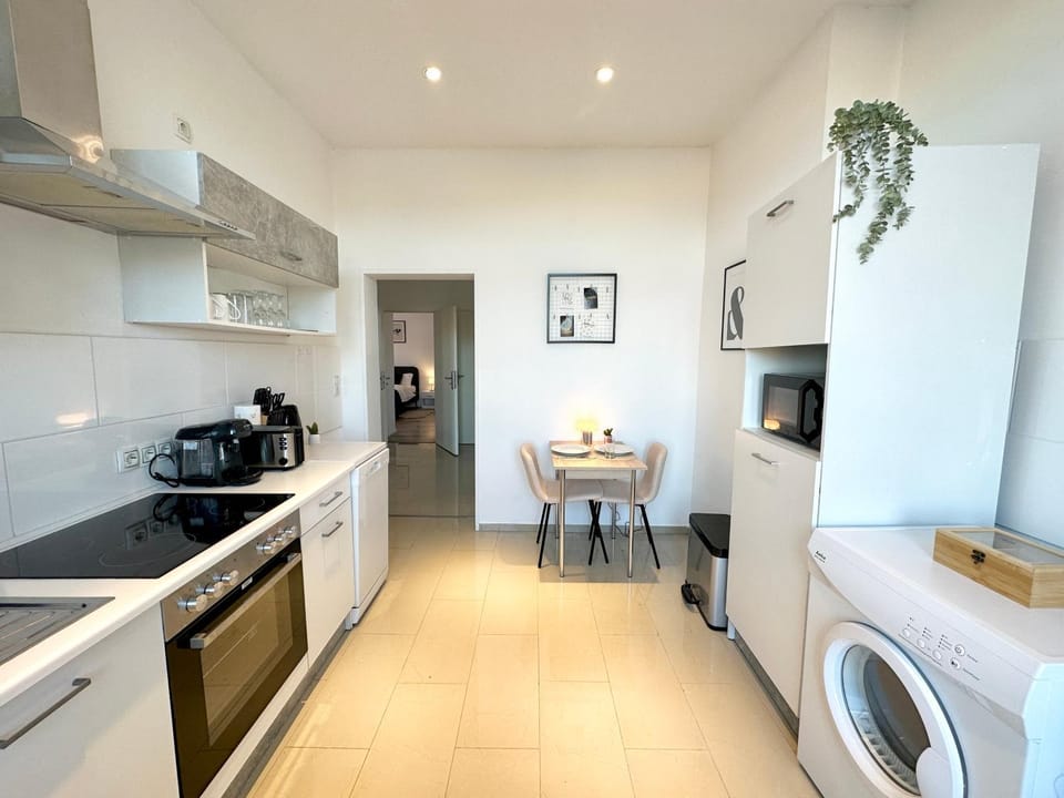 3-Zimmerwohnung mit 2 Balkonen-Kaffee - Smart TV - WLAN Apartment in Bremerhaven