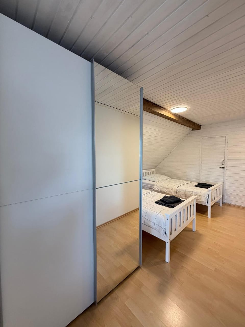 Top-floor apartment for up to 3 guests Apartment in Frankfurt
