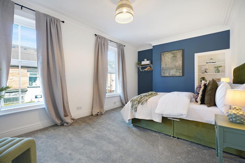 Bed, Bedroom