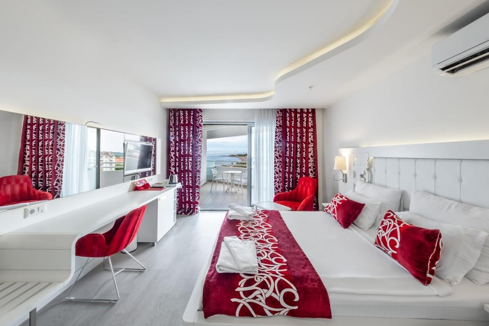 TV and multimedia, Bedroom, air conditioner