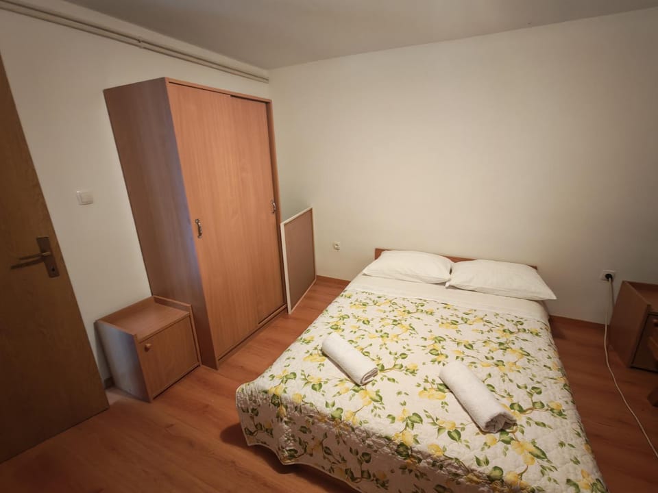 Progon House Apartment in Šibenik-Knin County, Croatia