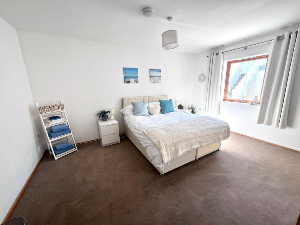 Seaforth - Stunning Beach View Free Parking House in Perranporth