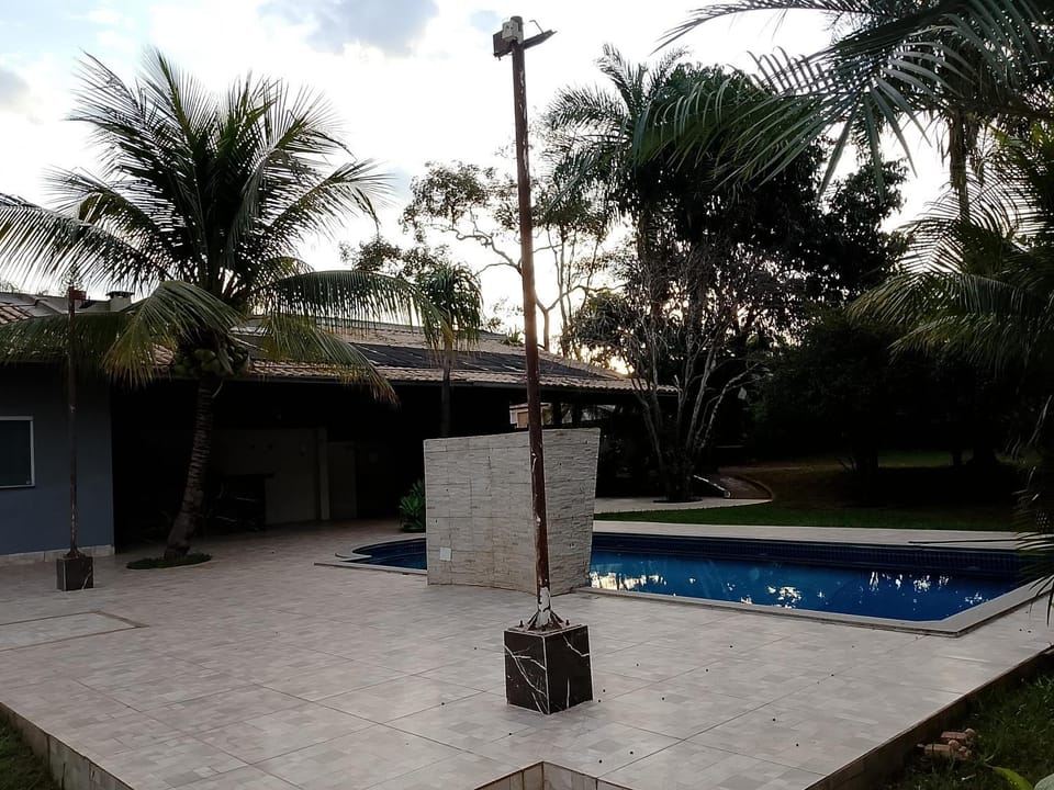 Chácara Linhares House in Goiania