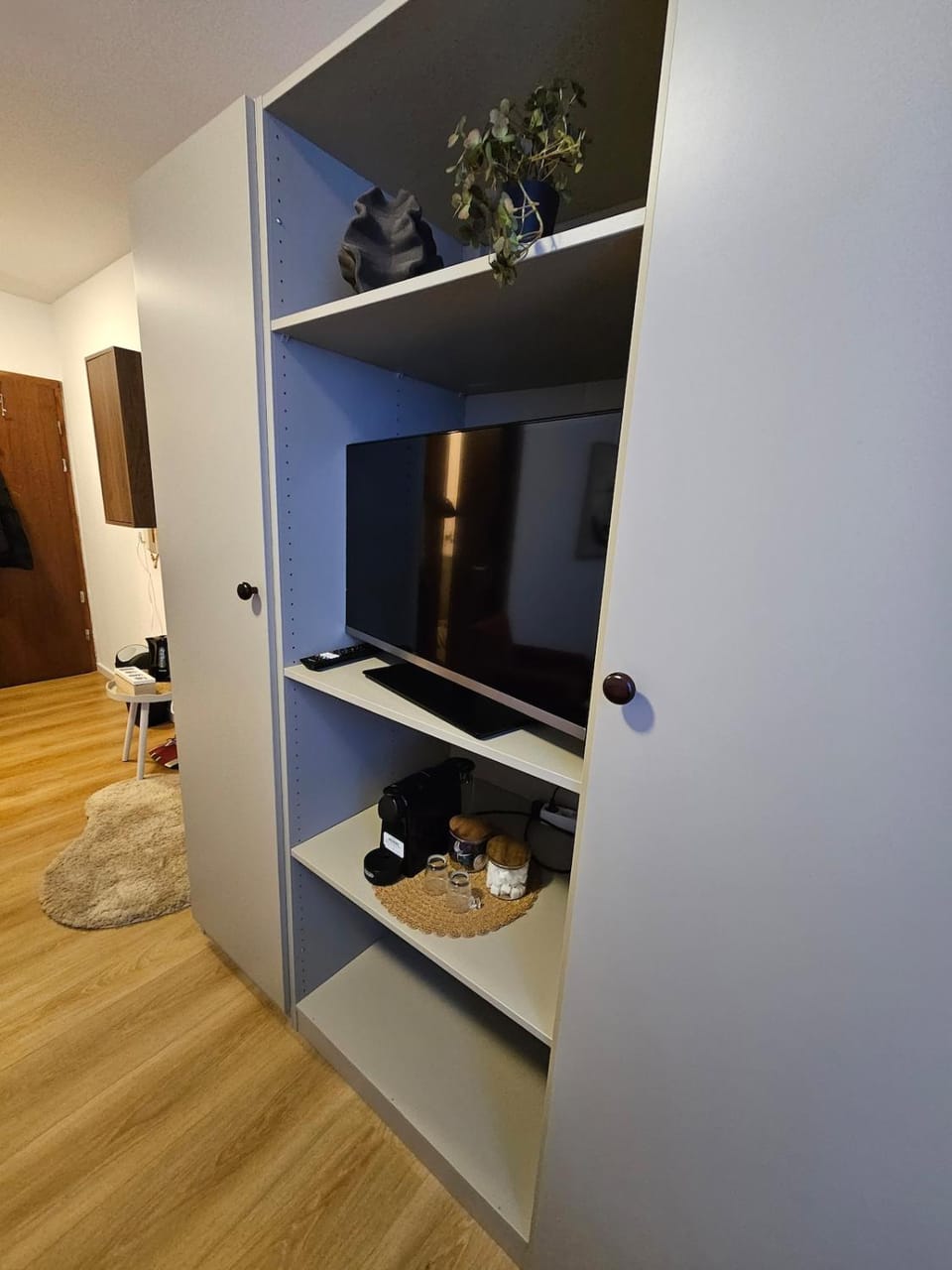wardrobe
