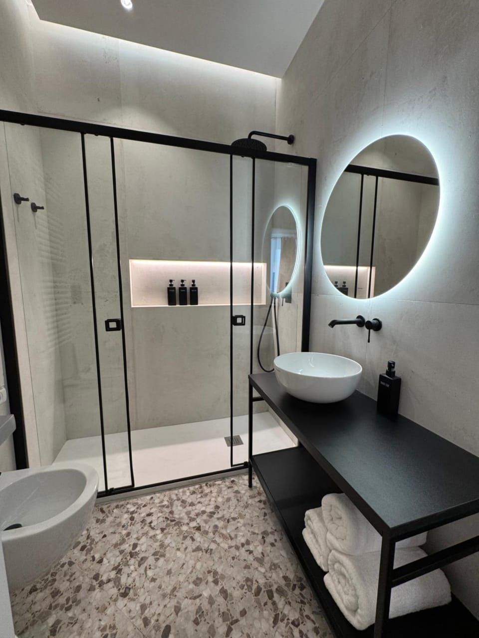 Shower, Toilet, Bathroom