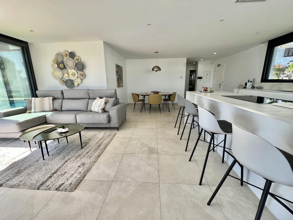 Communal lounge/ TV room, Living room