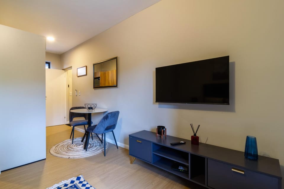 #Alimama Spaces Robs Akaru Studio Apartment in Sandton
