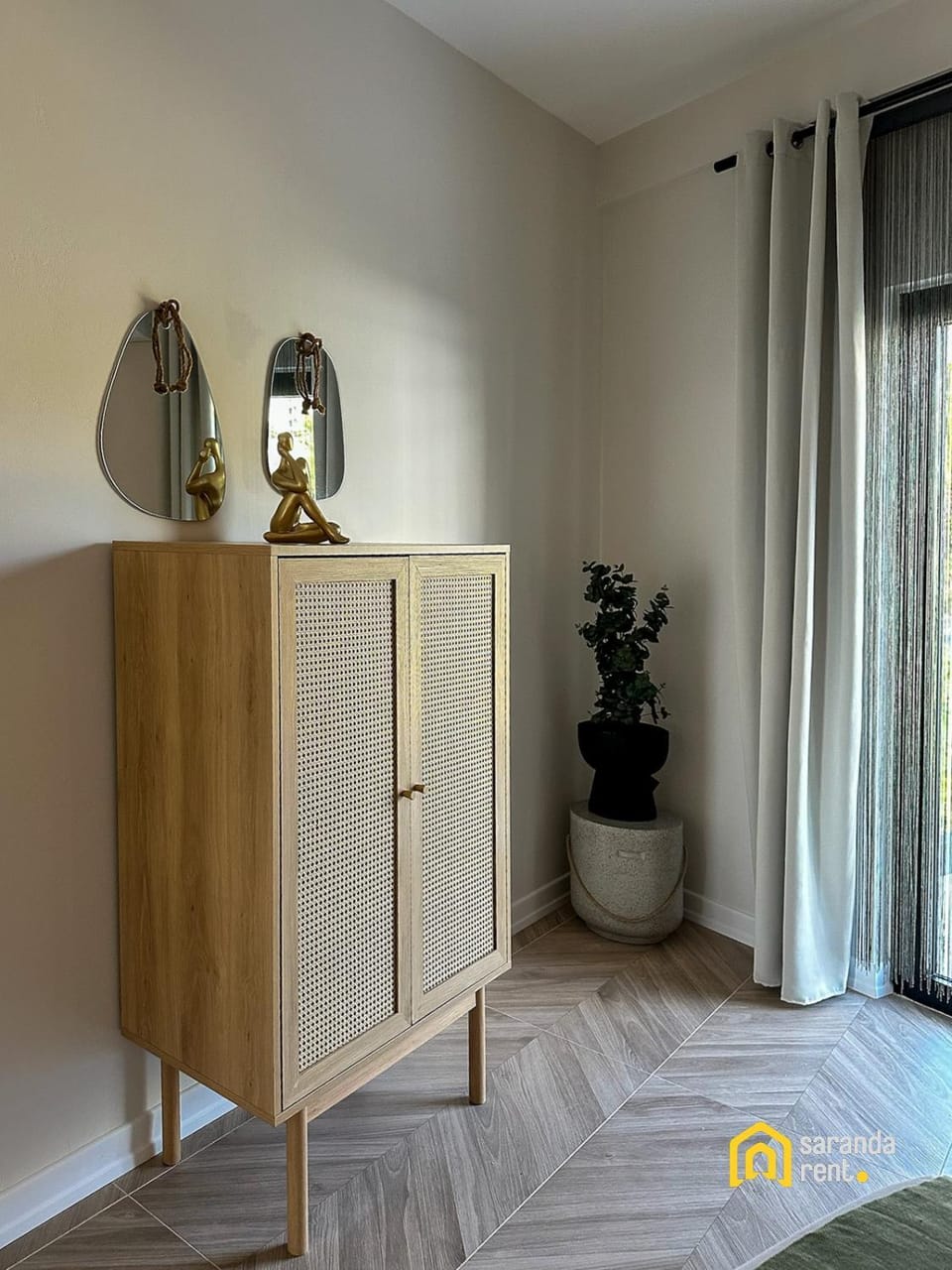 Bedroom, wardrobe