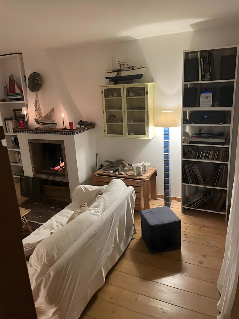 Property building, Living room