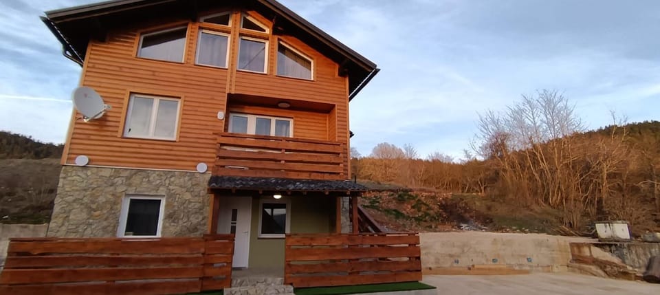 Villa Velebita House for 9 near Plitvice Lakes Villa in Lika-Senj County