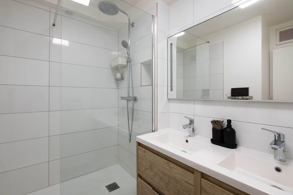 Hidden Gem in the Latin Quarter Apartment in Paris