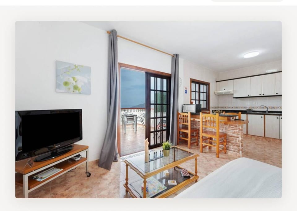 Villa Luisa Atico Apartment in El Hierro
