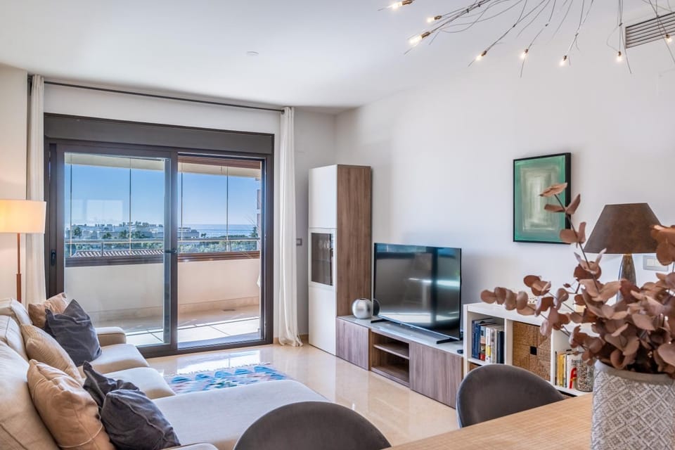 TV and multimedia, Living room, Seating area, Dining area, Sea view, air conditioner