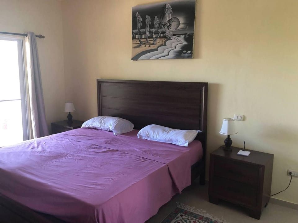Bed, Decorative detail, Bedroom