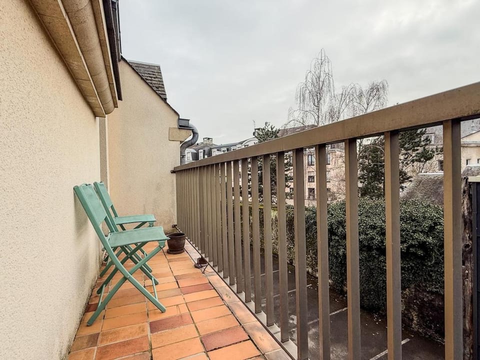 Duplex avec balcon en plein cœur de Chartres Apartment in Chartres