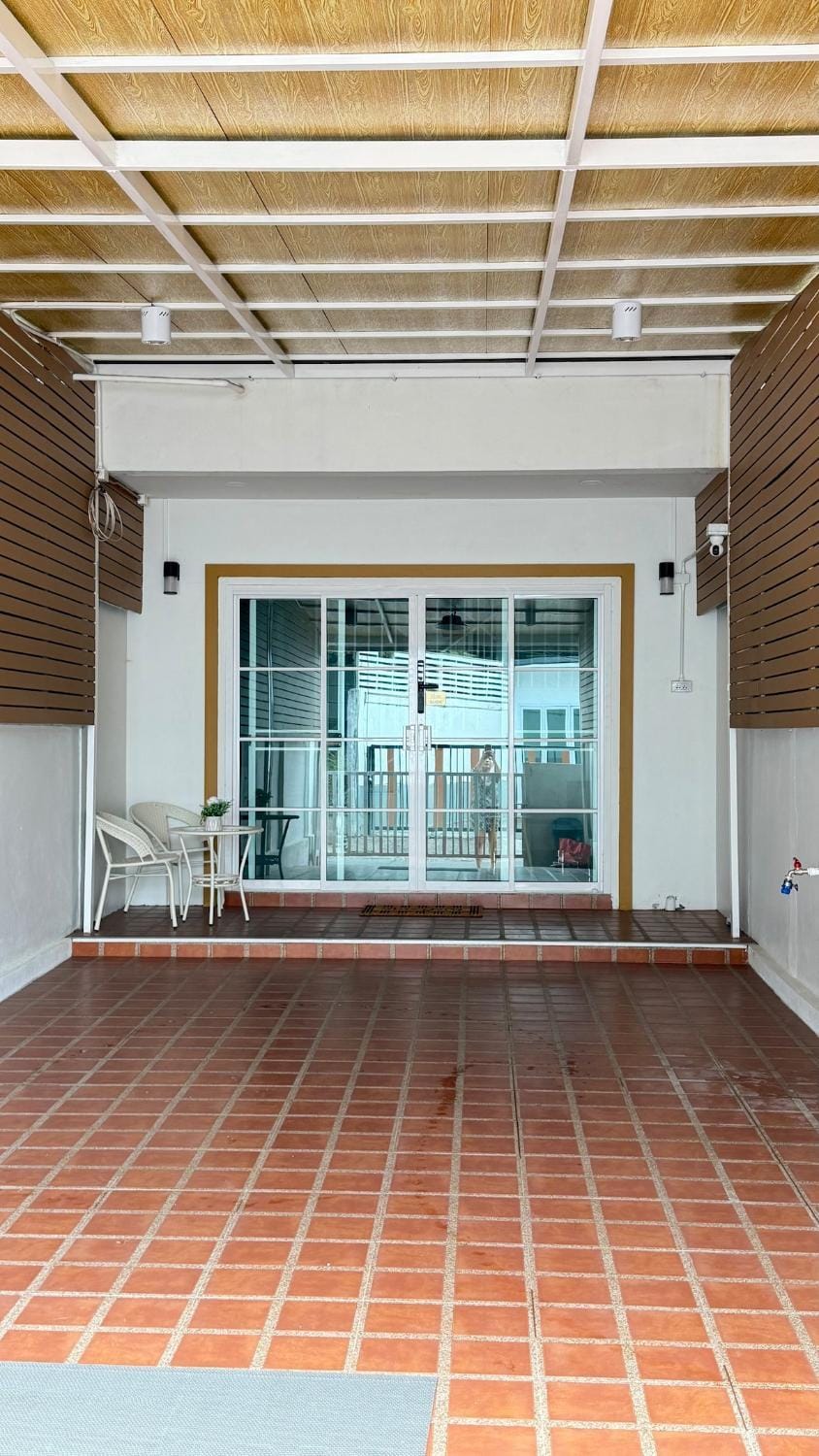 Mnp home Apartment in Thailand