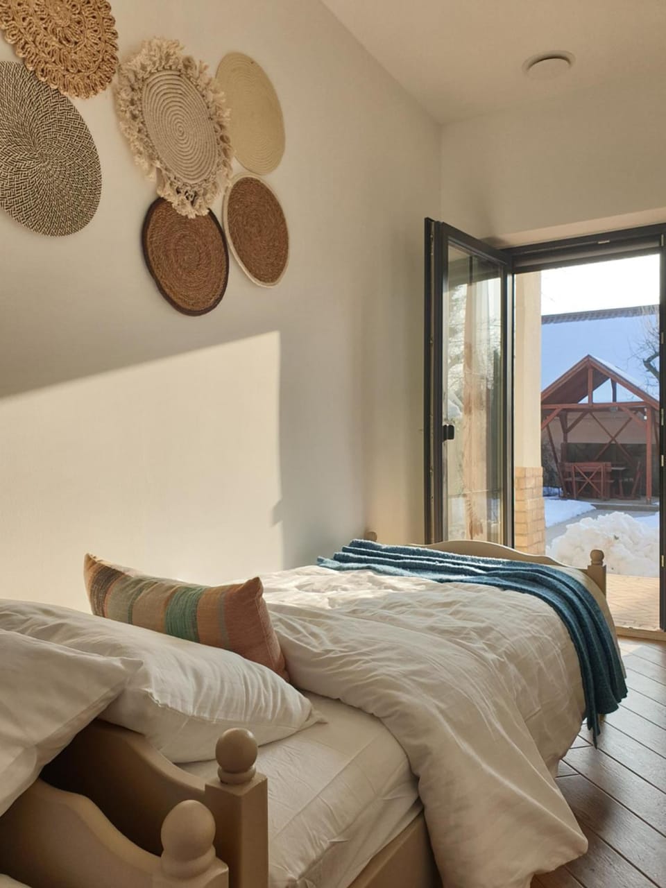 Bedroom, Pool view