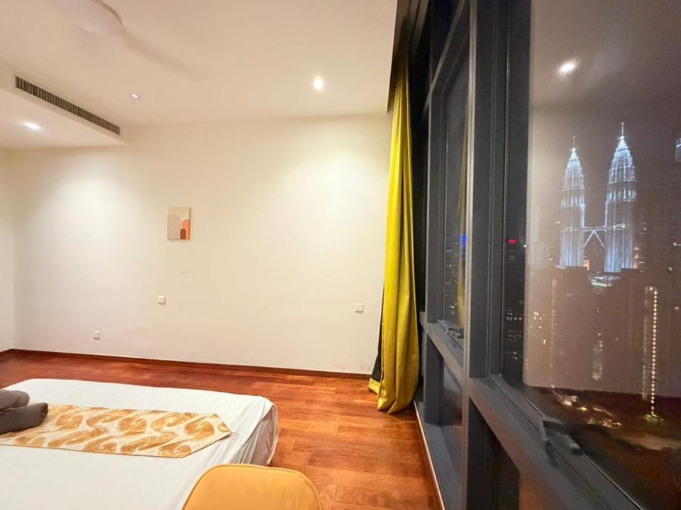 Bed, View (from property/room), Bedroom
