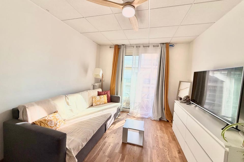 Antibes City Center 4 Guests House in Antibes