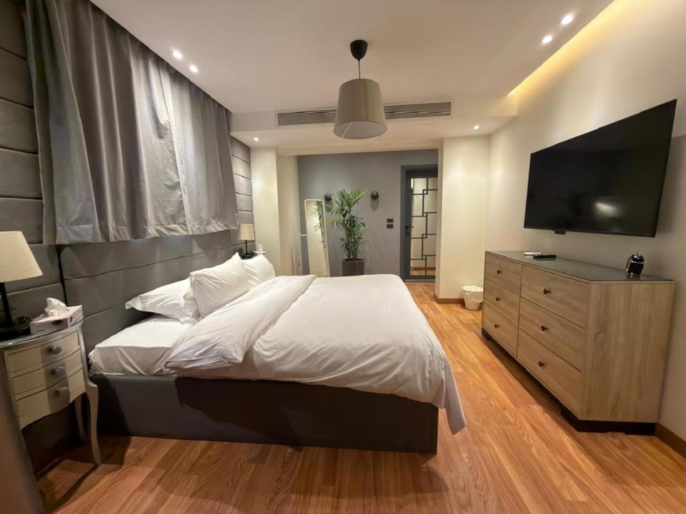 Double-Room Studio 76 Presidential Top-Tier Residence Apartment in Egypt