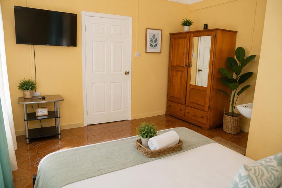 Sunset View Stay & Car Rentals Apartment in Dominica