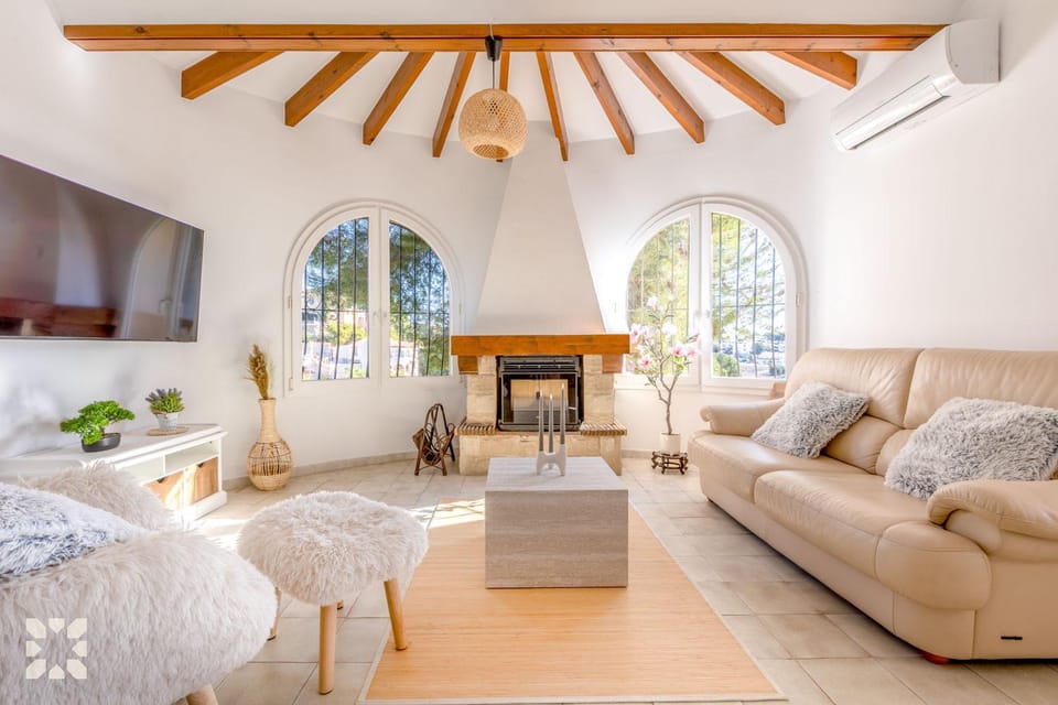 TV and multimedia, Living room, Seating area