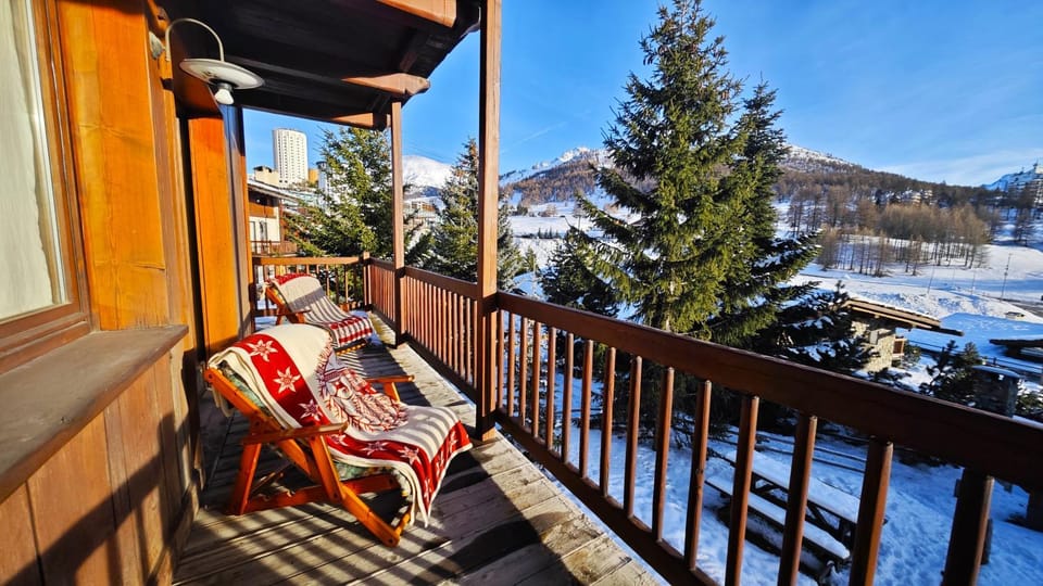 Hostdomus - Imperial Chalet 2 Apartment in Sestriere