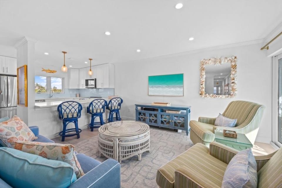 Seashells Unit 20 - Shiny Star condo Apartment in Sanibel Island