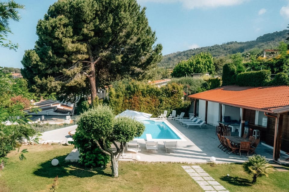Property building, Garden view, Swimming pool, Inner courtyard view