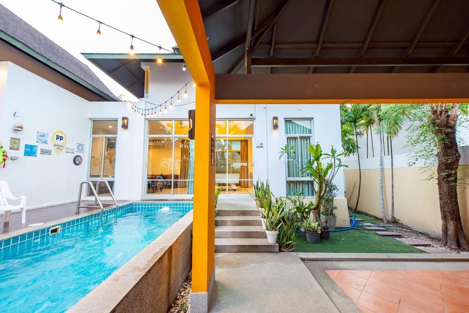 บ้านPP Poolvilla Pattaya Villa in Pattaya City
